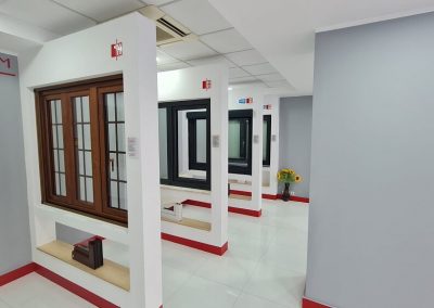 Showroom Tamplarie PVC ACITIM TARGU JIU